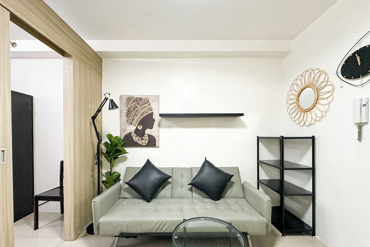 Kondominium Superior, 1 Tempat Tidur Queen dengan tempat tidur Sofa, Bebas Asap Rokok, ensuite | Area keluarga | Televisi layar datar 43-inci dengan saluran TV digital