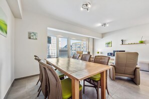 Dining - Apartment in Koksijde Near the Sea (Koksijde)