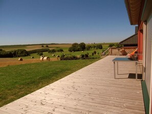 Exterior - Holiday Home Red Milan (Irmenach)