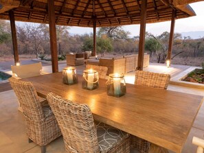 Dining - Villa in Hoedspruit With Private Heated Pool (Hoedspruit)