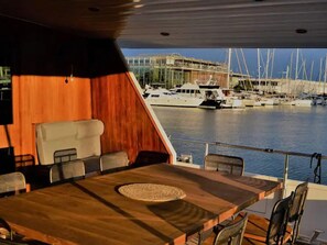 Mobile Home | Dining