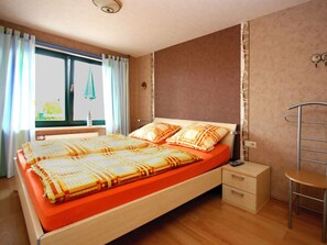 Ferienhaus | 2 Schlafzimmer, Bügeleisen/Bügelbrett, individuell eingerichtet