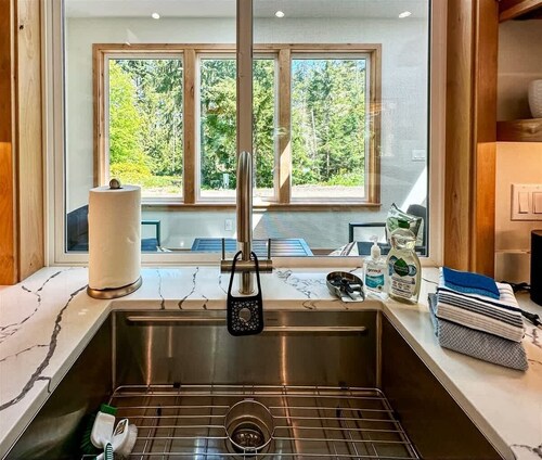 Elwha Place Cozy Woodsy Retreat Near Elwha Beach