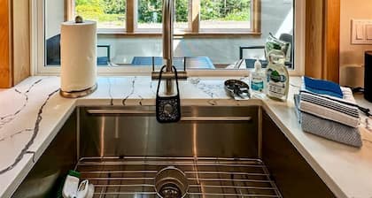 Elwha Place Cozy Woodsy Retreat Near Elwha Beach