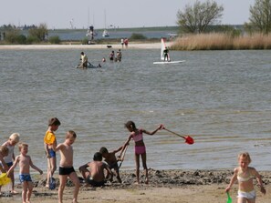 Beach - Holiday Home Satijnduiker (Makkum)