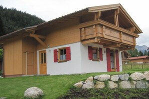 Exterior - Cosy Apartment Near Ski-lift (Aschau im Chiemgau)