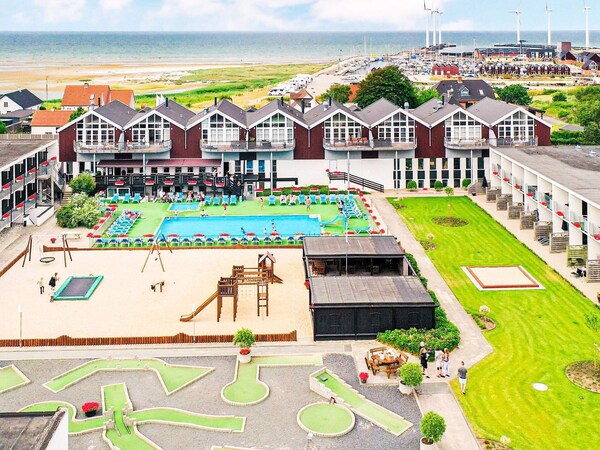 4 Person Holiday Park Home In Glesborg - Båstad