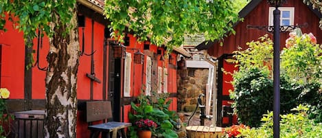 House | Property grounds