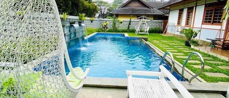 Piscine extérieure