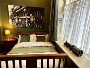 3 bedrooms, iron/ironing board, travel crib, free WiFi