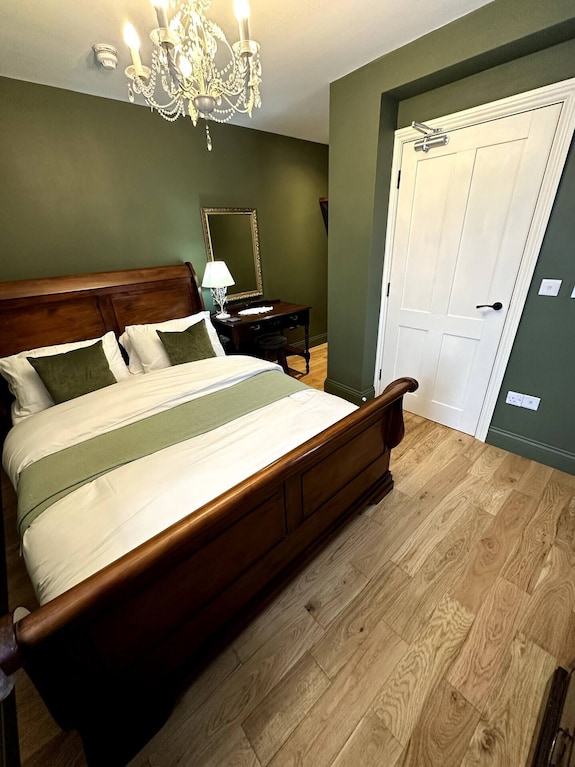Spacious 3 Bed Apartment - Pet Friendly - Scotsman A Spotless & Unique 3 Bed Cottage With Ev & Free Parking Near Lakes - Pooley Bridge