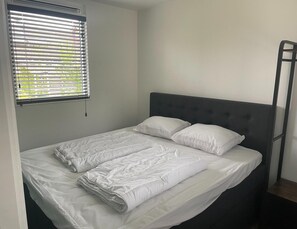 ชาเลท์ | 2 ห้องนอน, ตกแต่งพิเศษโดยเฉพาะ, ผ้าปูที่นอน