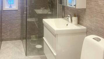 House | Bathroom