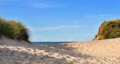 Holiday Home Vakantiepark 't Eibernest Texel