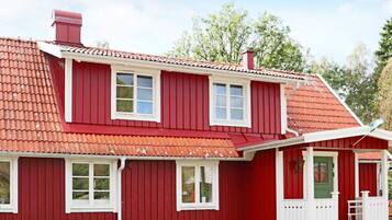 House | Exterior