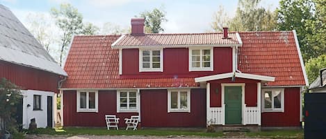 House | Exterior