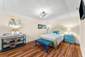 3 chambres, fer et planche à repasser, lit parapluie, Wi-Fi gratuit