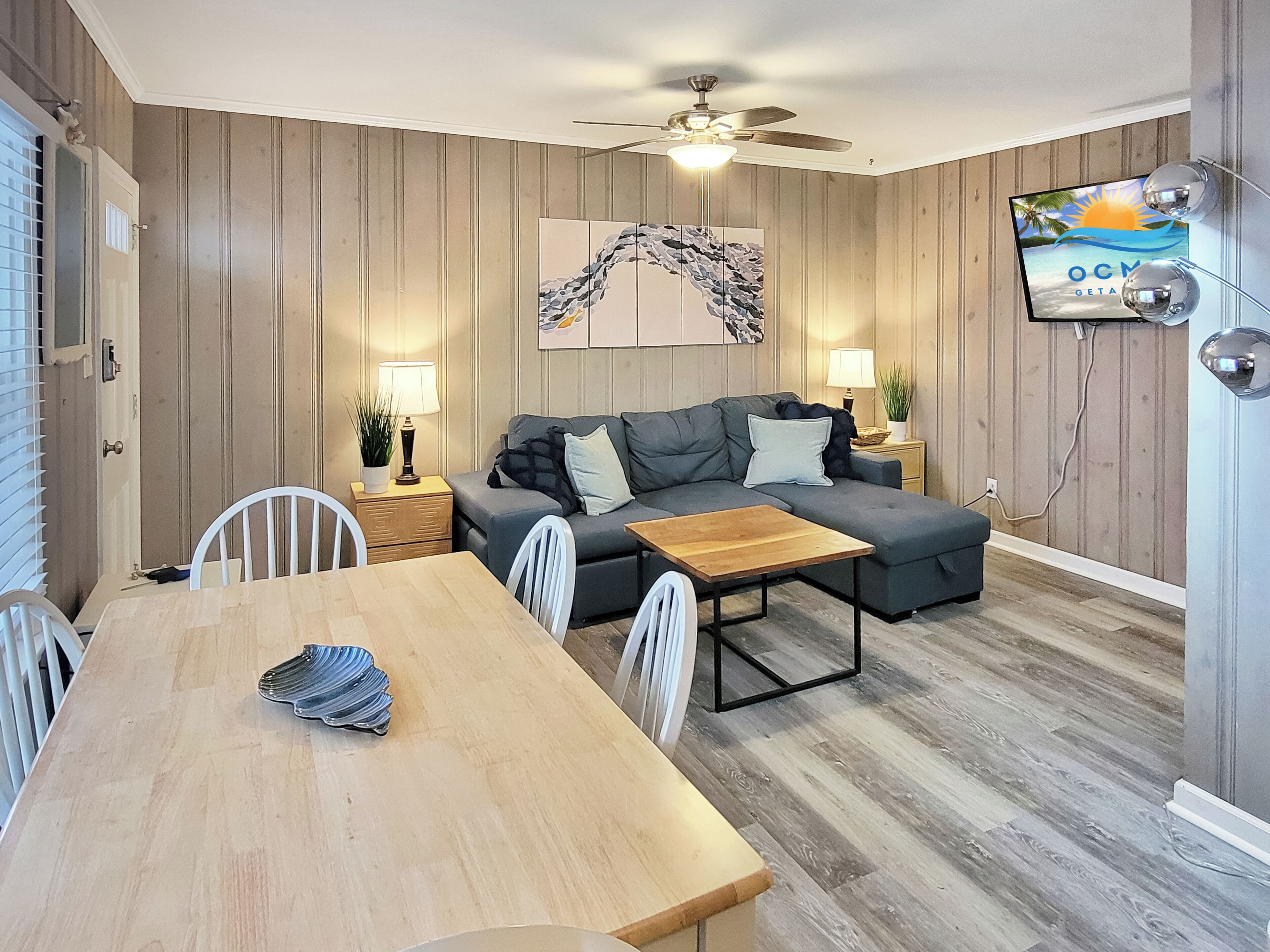 Renovated downtown ground level condo - 2 blocks to boardwalk, beach and Atlantic ocean! Willows #2