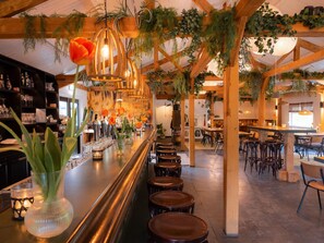 House | Dining - Villa on a Holiday Park on the Horsterwold (Zeewolde)