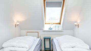 House | 3 bedrooms, individually furnished