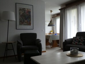 Living area - Charming Apartment in Lenk (Lenk)