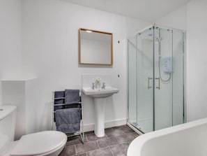 Bathroom - Bay Retreat Apartment in Skinningrove (Saltburn-by-the-Sea)