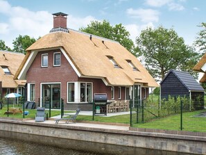 House | Exterior