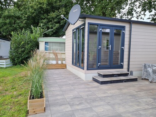 Nice Chalet With Dishwasher in a Holiday Park