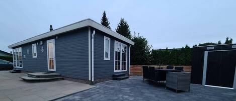 シャレー | 屋外ダイニングエリア