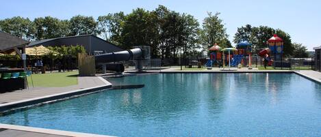 Chalet | Pool | Outdoor pool