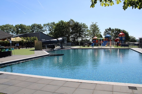 Chalet | Pool | Outdoor pool