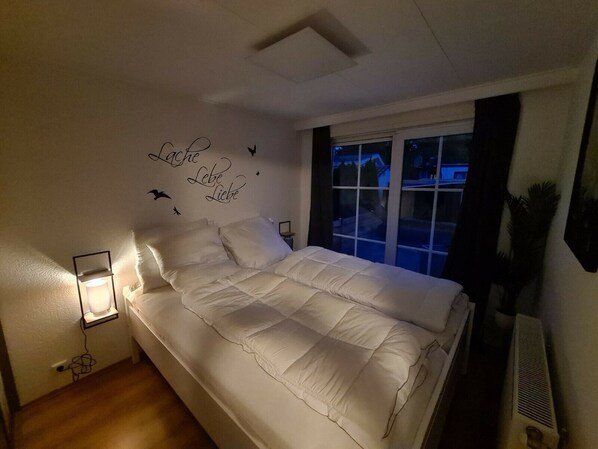 Chalet | 2 bedrooms, bed sheets