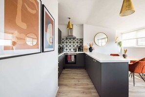 Exterior - The West Hampstead Retreat - Modern & Bright 1bdr Apartment (London)