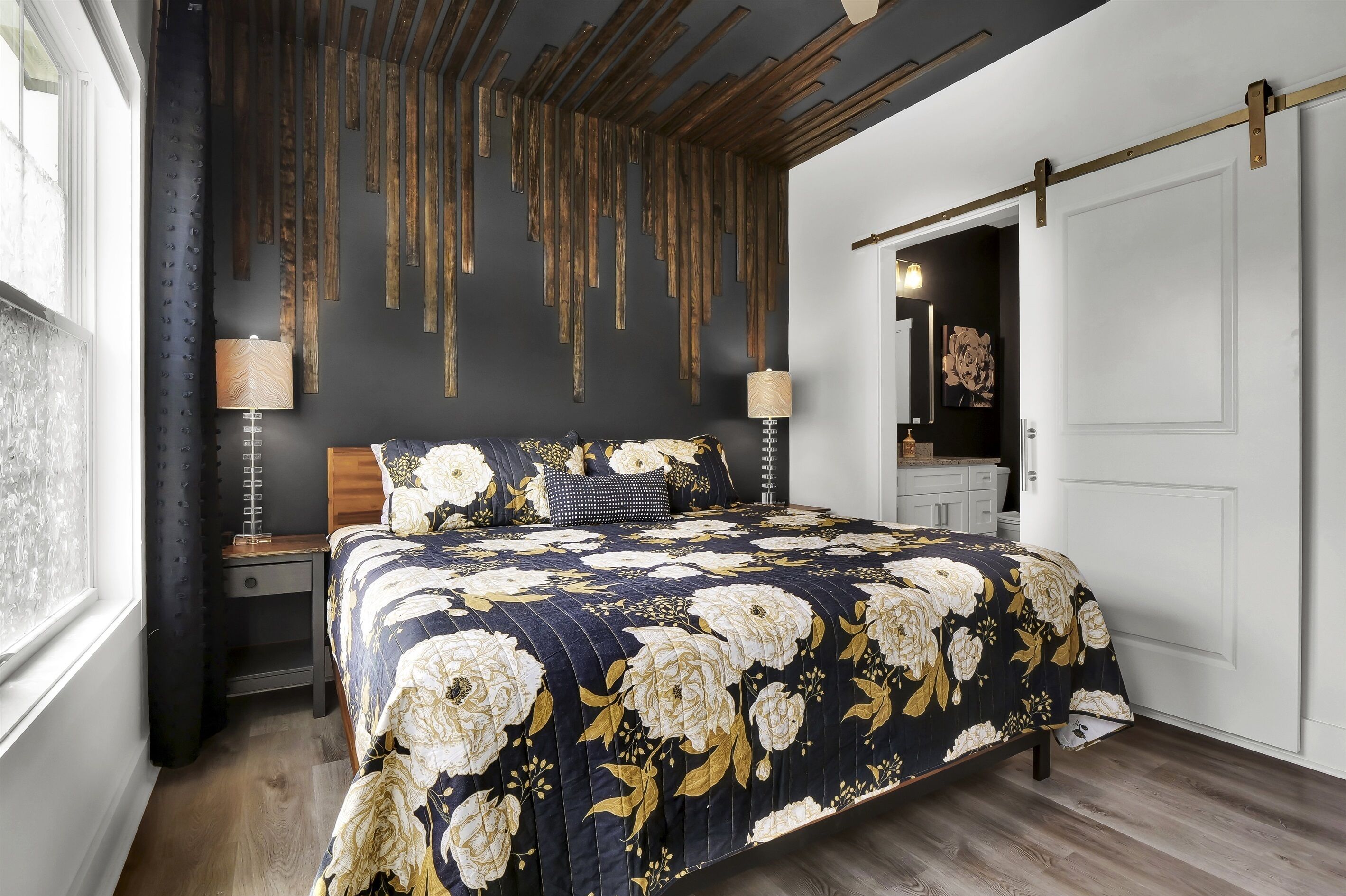 2 bedrooms, iron/ironing board, travel crib, free WiFi