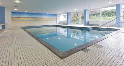 Iderhoff-sweet Modern Retreat