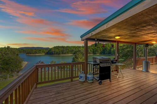 Lakefront Mtn Retreat w Private Boat Dock & Launch