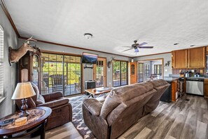 Smart TV, DVD player, foosball, table tennis