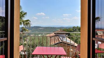 Pemandangan dari properti