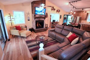 Smart TV, chimenea y tenis de mesa 