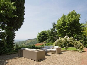 Villa | Exterior