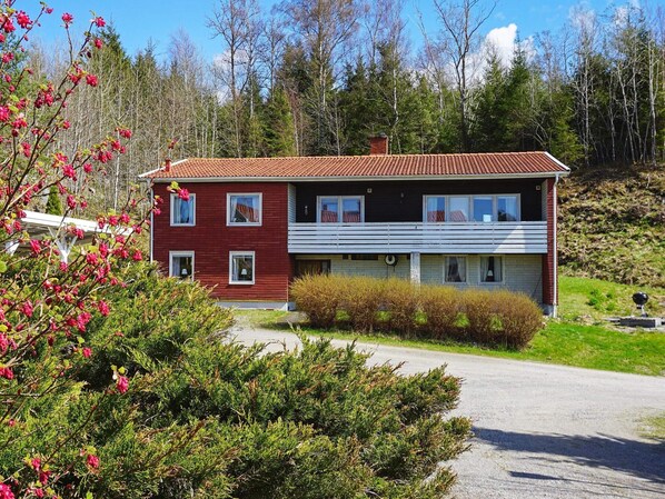 House | Exterior - 4 Person Holiday Home in Hallevadsholm-by Traum (Hällevadsholm)
