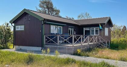 6 Person Holiday Home in Lottorp