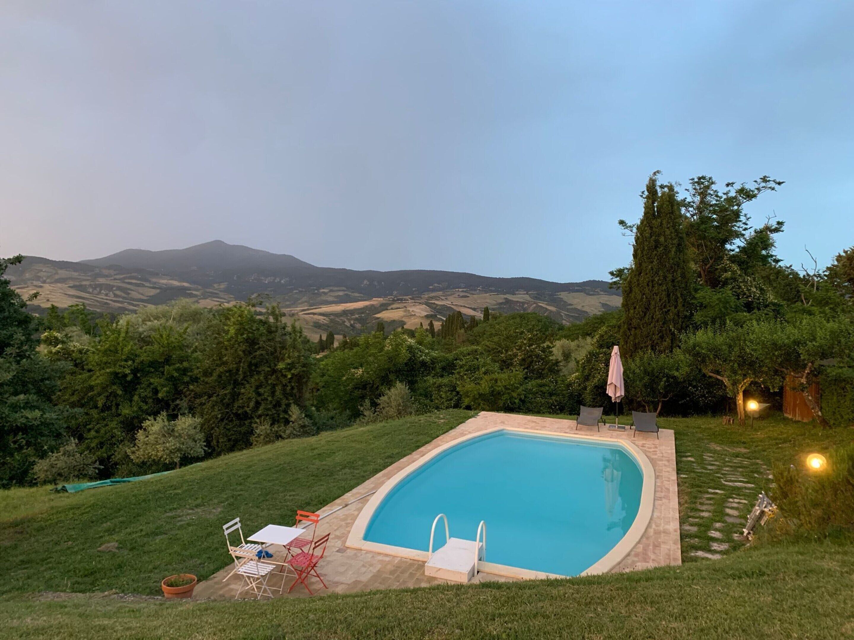 Vila | Piscina | Piscina interna, piscina externa