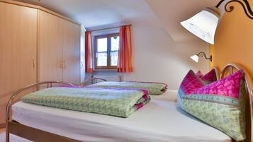 Nhà | 1 phòng ngủ, trang bị nội thất với thiết kế riêng biệt