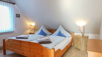 Rumah | 2 kamar tidur dan dilengkapi dengan perabotan berbeda-beda