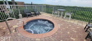 Condo, 2 Bedrooms | Outdoor spa tub