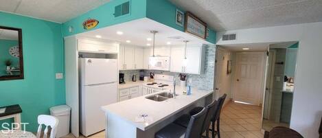 Kondominium, 2 kamar tidur | Dapur pribadi | Lemari es, oven, mesin pembuat kopi/teh, dan pemanggang roti