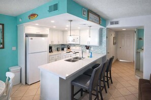 Private kitchen - Fiesta Sol #110 2 Bedroom Home by RedAwning (South Padre Island)