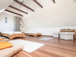 Ferienhaus | 2 Schlafzimmer, individuell eingerichtet