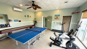 Apartment, 2 Bedrooms | Fitness facility